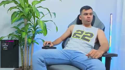 hamiltong12 online show from August 2, 7:21 pm