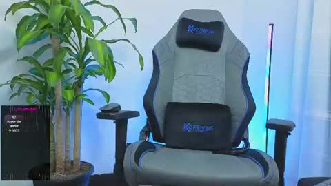hamiltong12 online show from August 2, 11:44 pm