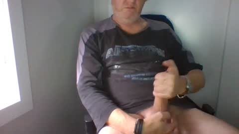 hand_ball_32 online show from June 29, 4:49 am