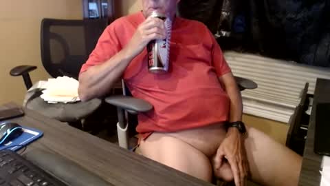 handsome_guy4u online show from August 3, 3:24 am