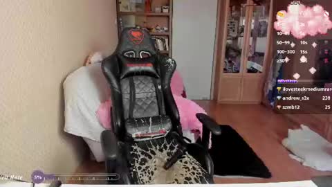 Mila online show from August 9, 9:21 am