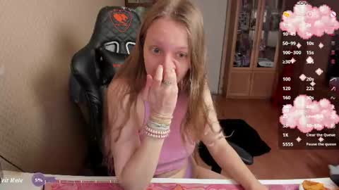 Mila online show from September 5, 9:03 am