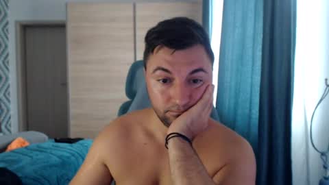 HankMalone online show from August 13, 5:54 am