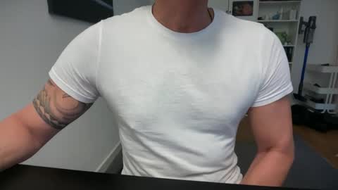 hanky online show from June 12, 7:26 am