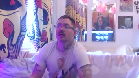 hank rams online show from April 18, 2:50 pm