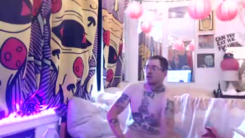 hank rams online show from June 26, 1:25 pm