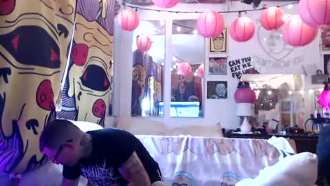 hank rams online show from August 3, 6:04 pm
