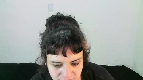 hanna99moon online show from April 8, 1:43 pm