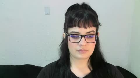 hanna99moon online show from April 8, 5:11 pm