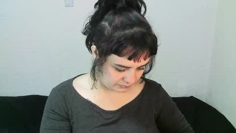 hanna99moon online show from April 9, 2:36 pm