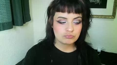 hanna99moon online show from April 21, 3:22 pm