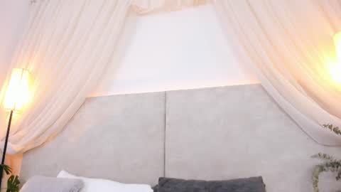 hanna_gomeez online show from August 12, 9:28 pm