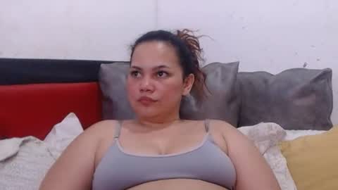  Hanna  online show from August 4, 9:56 pm