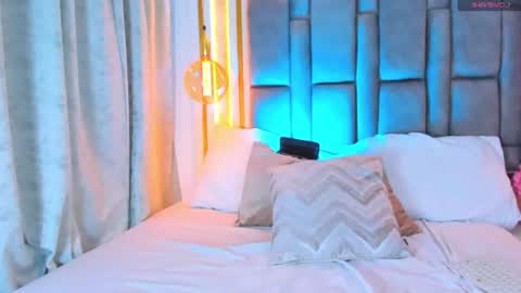 Eliana online show from July 29, 2:18 am