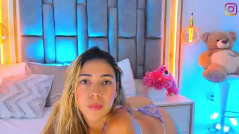 Eliana online show from August 7, 12:32 am