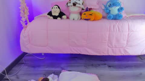 hannacutegod online show from August 18, 6:30 am