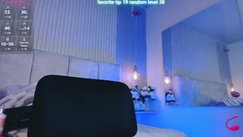 hannadanniels online show from August 7, 3:01 pm