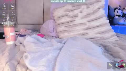 hannadanniels online show from August 8, 5:51 am