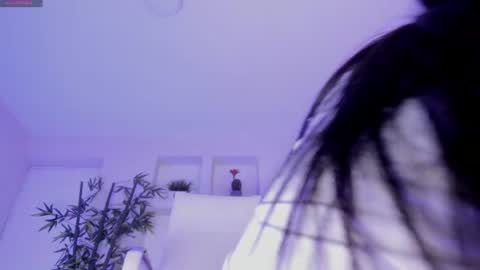 HANNAH HOWELL online show from August 10, 1:23 pm