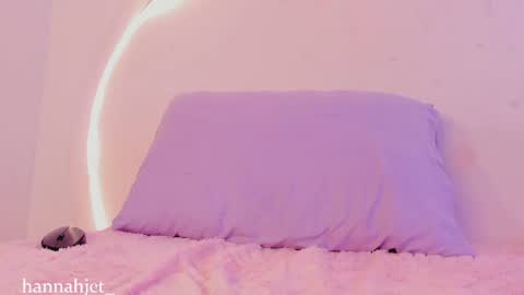 hannah_jet online show from August 5, 9:35 pm