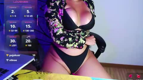 hannah kiim online show from July 21, 9:50 pm
