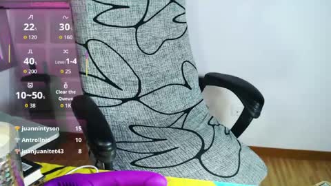 hannah kiim online show from July 29, 10:17 pm