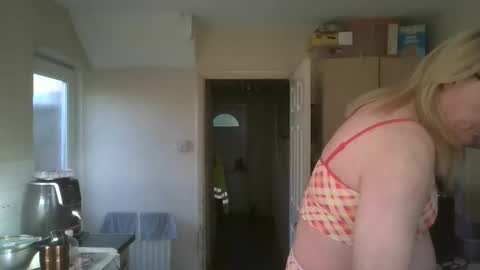 hannahcd57 online show from May 13, 5:57 pm