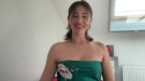 hannahinto online show from July 16, 1:12 pm