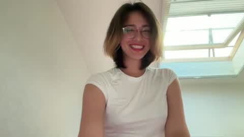 hannahinto online show from July 18, 4:08 pm