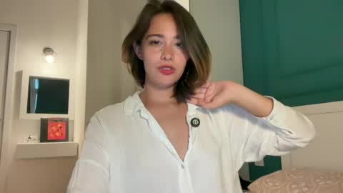 hannahinto online show from August 8, 3:56 pm