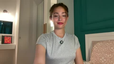 hannahinto online show from August 10, 2:51 pm