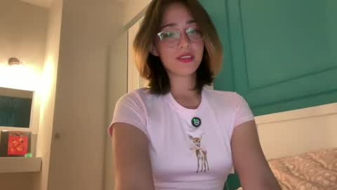 hannahinto online show from August 13, 1:47 pm