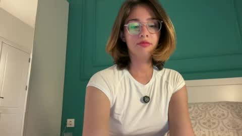 hannahinto online show from August 14, 2:43 pm