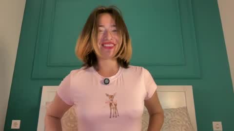 hannahinto online show from August 15, 2:10 pm