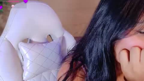hannahmonttgomery  Help me reach 100 Hands up online show from August 6, 5:56 pm