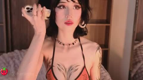 hannahsky_ online show from August 7, 3:01 pm