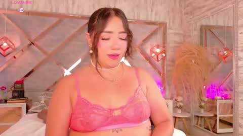 hannaprada1 online show from August 13, 4:21 pm