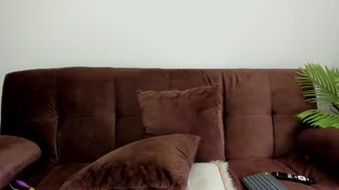 HannSoto online show from June 16, 2:26 pm