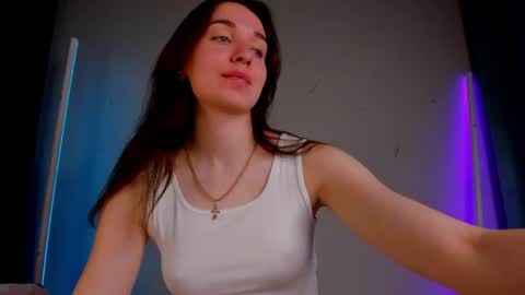 Hannavanilla online show from August 12, 2:36 am