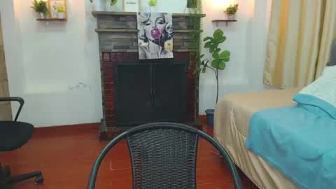 hannha1 online show from August 6, 7:46 pm