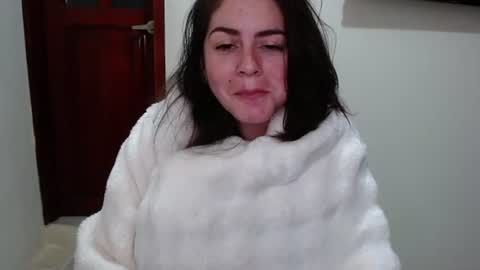 hanny_333 online show from August 5, 1:31 pm
