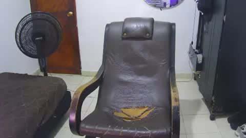 hansel_take online show from August 6, 9:58 pm