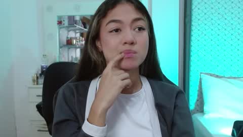 Anto online show from July 18, 3:02 pm
