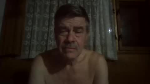 hanzik1954 online show from April 6, 6:45 pm
