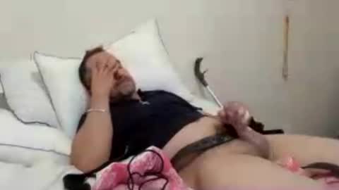 happyhotguy26 online show from August 11, 2:46 am