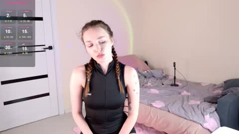 Leya online show from March 20, 1:36 pm