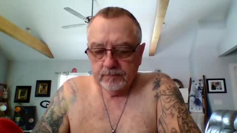 happynudist7373 online show from July 14, 1:58 pm