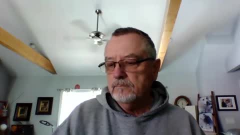 happynudist7373 online show from July 26, 3:28 pm