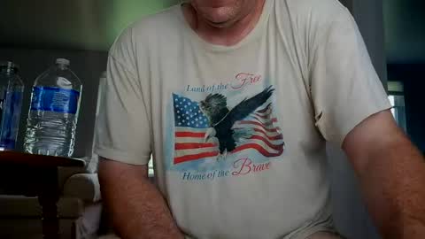 hard4you6921 online show from August 17, 4:01 pm