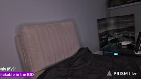 hardselfone online show from August 8, 6:35 am